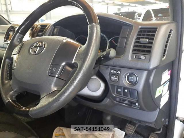 Toyota HIACE VAN 2018-12 8276845-3