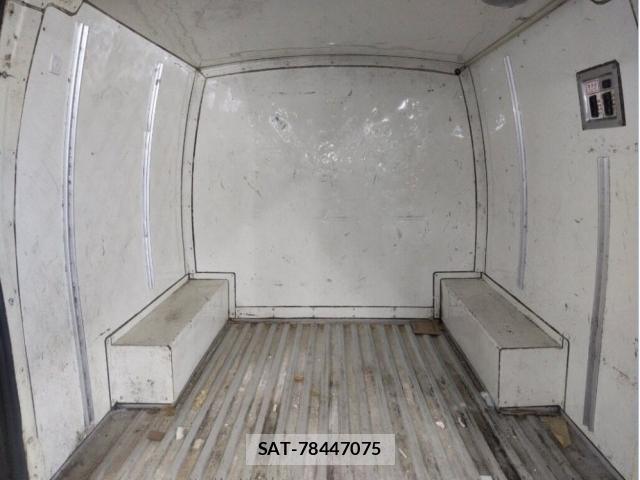 Toyota HIACE VAN 2015-07 8276854-2