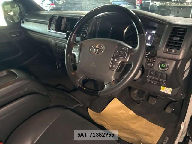 Toyota HIACE VAN 2022-05 8276857-3