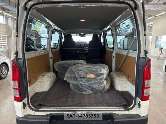Toyota HIACE VAN 2022-07 8276866-2