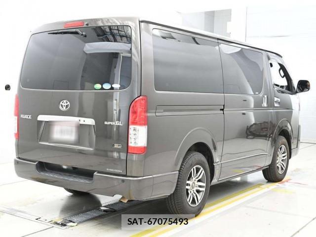 Toyota HIACE VAN 2019-04 8276881-1