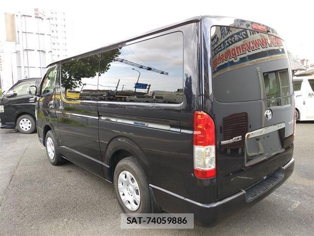 Toyota HIACE VAN 2019-06 8277159-6