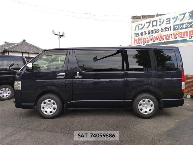 Toyota HIACE VAN 2019-06 8277159-7