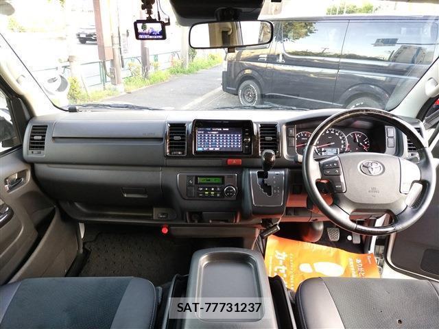 Toyota HIACE VAN 2018-05 8277160-10