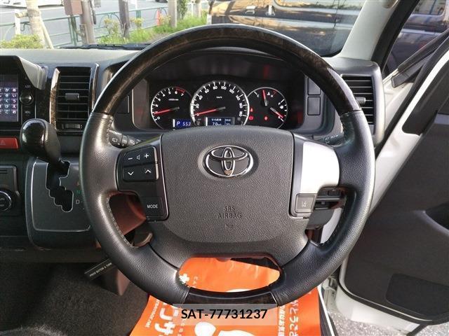 Toyota HIACE VAN 2018-05 8277160-11