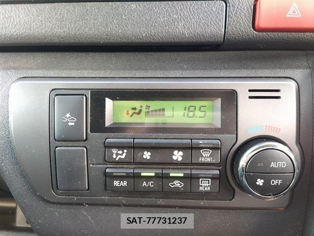 Toyota HIACE VAN 2018-05 8277160-13