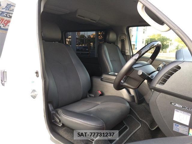 Toyota HIACE VAN 2018-05 8277160-9
