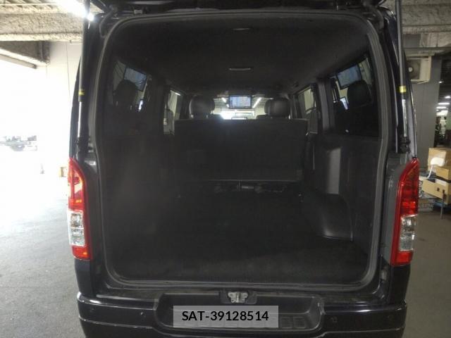 Toyota HIACE VAN 2024-07 8277462-3