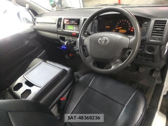 Toyota HIACE VAN 2015-05 8277480-2