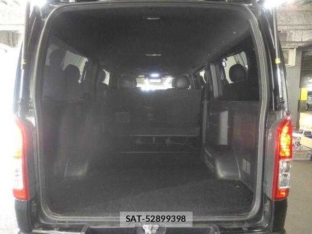 Toyota HIACE VAN 2021-12 8277481-3