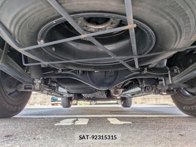 Toyota HIACE VAN 2019-07 8277557-18
