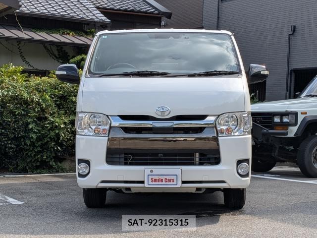 Toyota HIACE VAN 2019-07 8277557-2