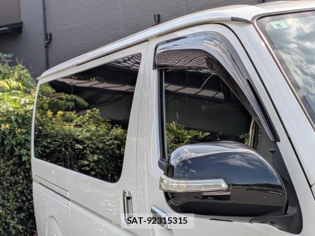 Toyota HIACE VAN 2019-07 8277557-3