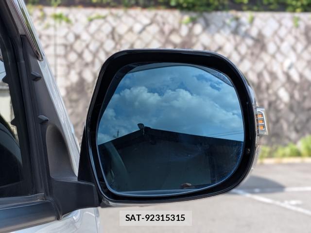 Toyota HIACE VAN 2019-07 8277557-5