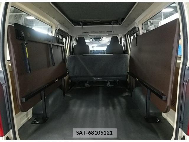 Toyota HIACE VAN 2023 8277691-3