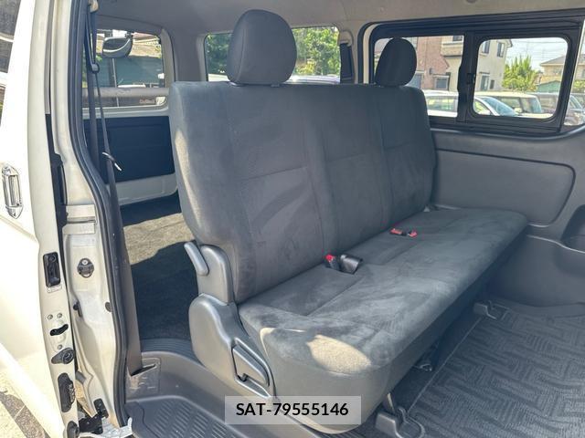 Toyota HIACE VAN 2019-07 8277768-13