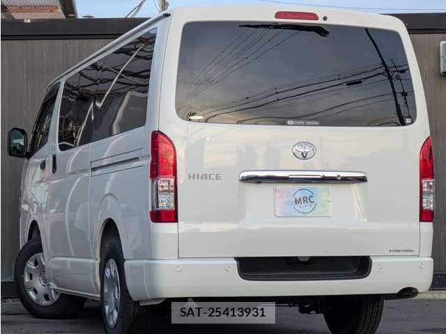 Toyota HIACE VAN 2026-07 8278137-4