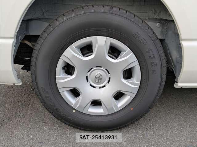 Toyota HIACE VAN 2026-07 8278137-7