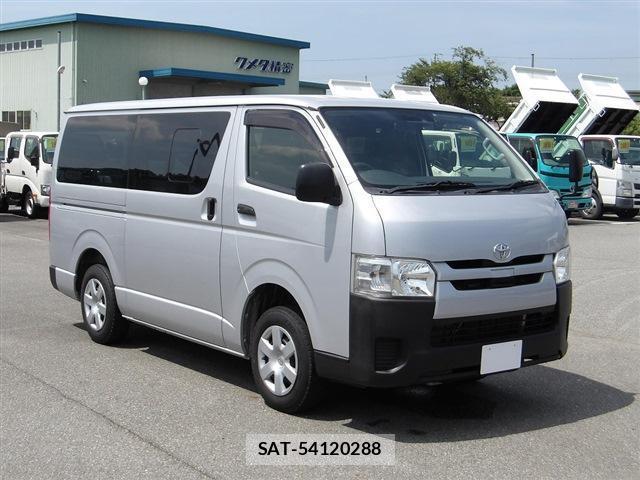 Toyota HIACE VAN 2018-08 8278732-0