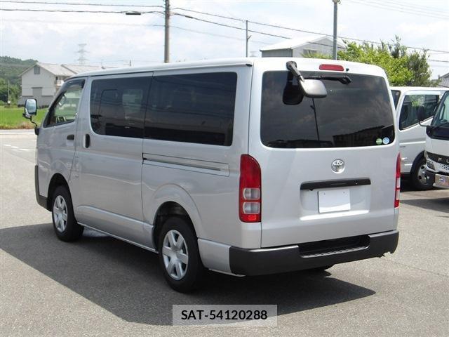 Toyota HIACE VAN 2018-08 8278732-1