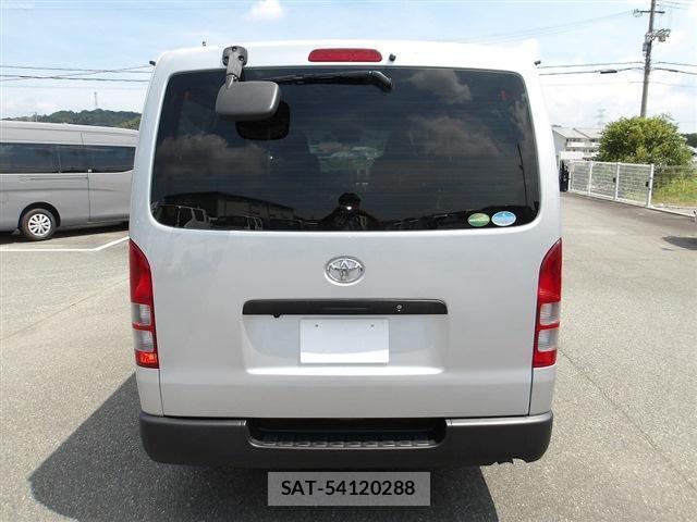 Toyota HIACE VAN 2018-08 8278732-13