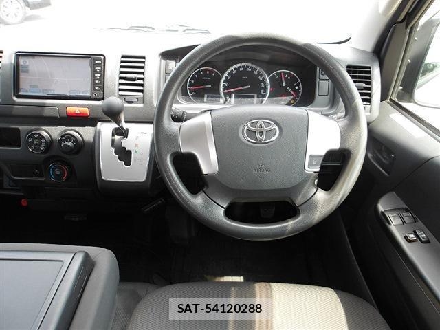 Toyota HIACE VAN 2018-08 8278732-19