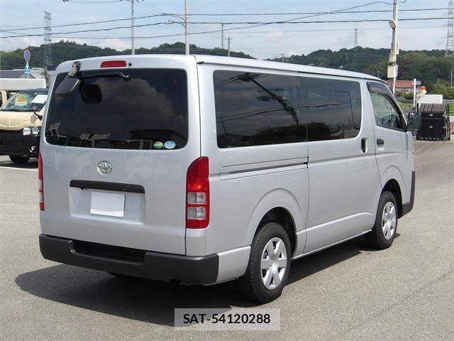 Toyota HIACE VAN 2018-08 8278732-9