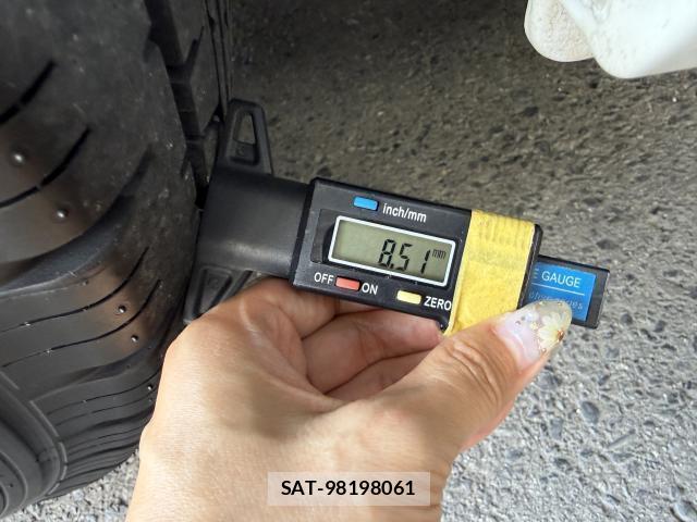 Toyota HIACE VAN 2013-03 8278848-4