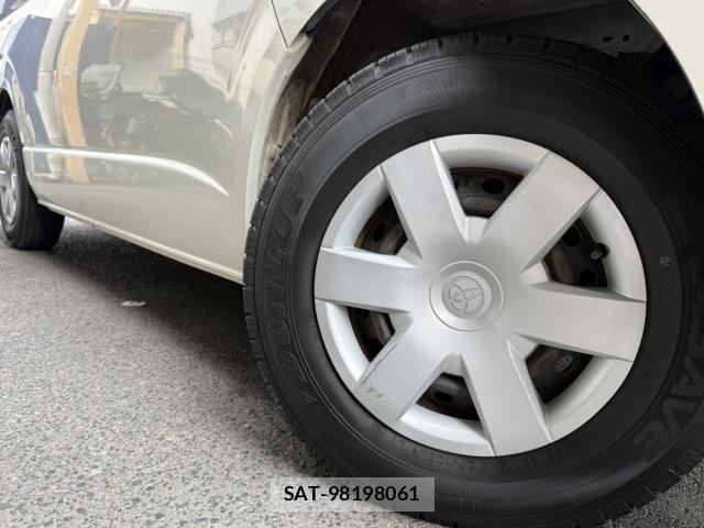 Toyota HIACE VAN 2013-03 8278848-5