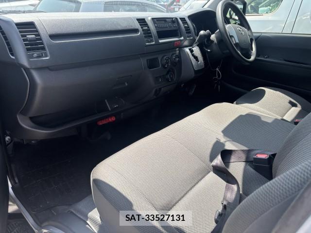 Toyota HIACE VAN 2024-08 8278982-2