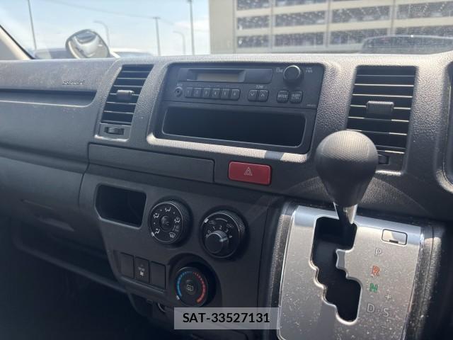 Toyota HIACE VAN 2024-08 8278982-9