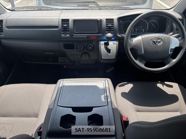 Toyota HIACE VAN 2020-07 8278996-10