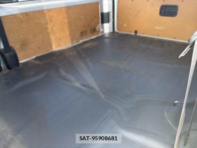 Toyota HIACE VAN 2020-07 8278996-6