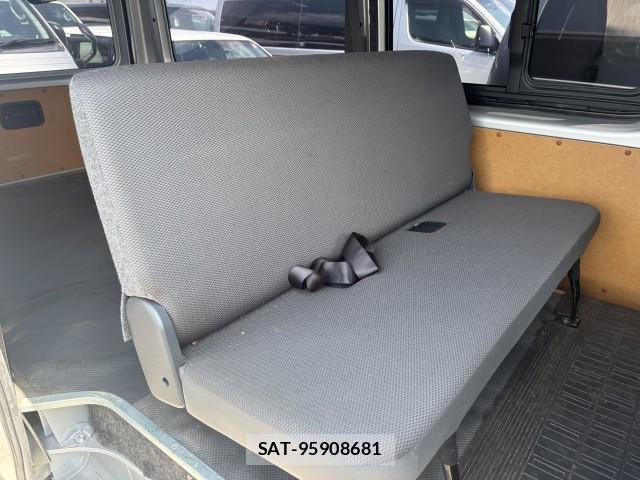 Toyota HIACE VAN 2020-07 8278996-7