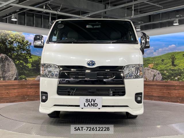 Toyota HIACE VAN 2023-11 8279027-14
