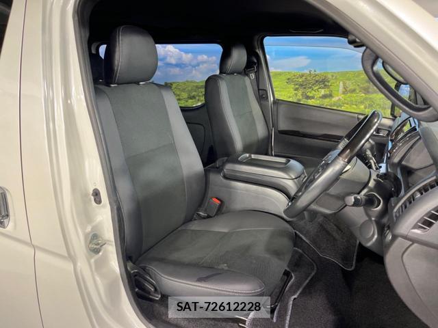 Toyota HIACE VAN 2023-11 8279027-8