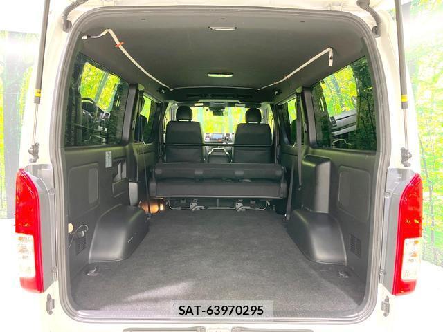 Toyota HIACE VAN 2022-06 8279343-10
