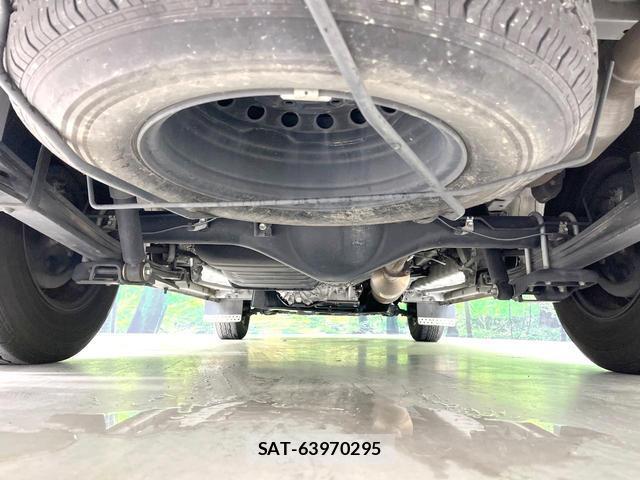 Toyota HIACE VAN 2022-06 8279343-18