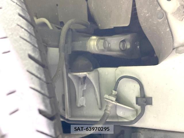 Toyota HIACE VAN 2022-06 8279343-19