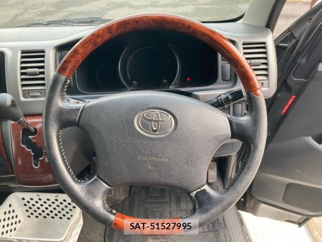 Toyota HIACE VAN 2005-06 8279509-11