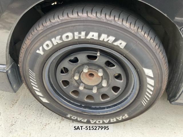 Toyota HIACE VAN 2005-06 8279509-5