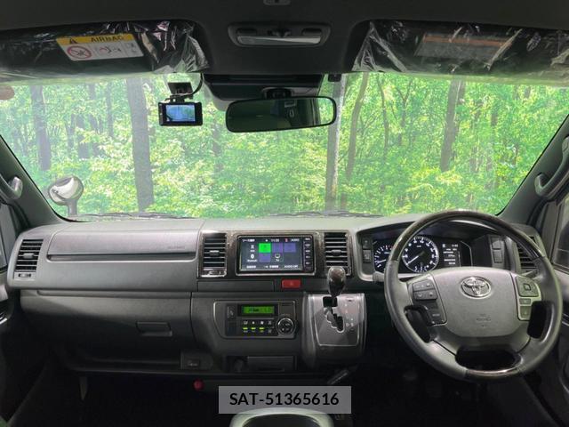 Toyota HIACE VAN 2021-09 8280152-1