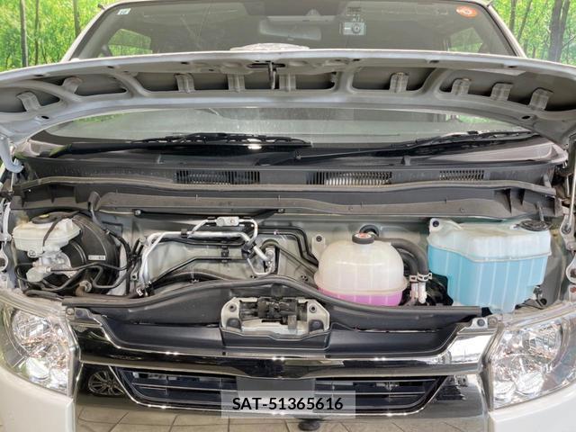 Toyota HIACE VAN 2021-09 8280152-16
