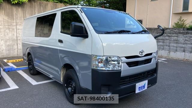 Toyota HIACE VAN 2025-04 8280512-11