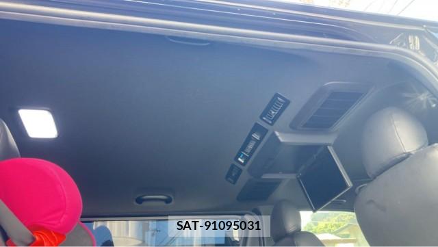Toyota HIACE VAN 2023-04 8280592-15