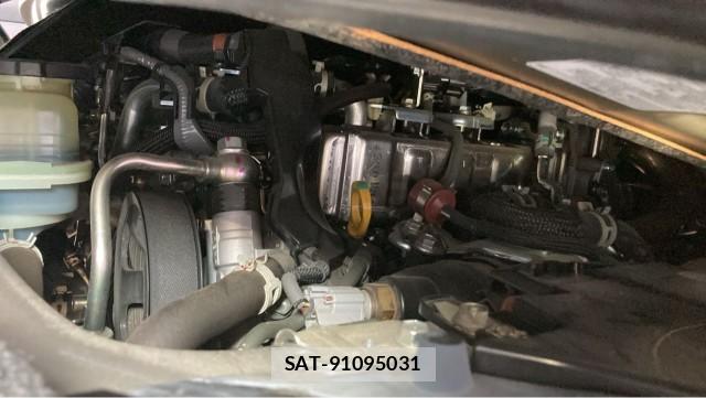 Toyota HIACE VAN 2023-04 8280592-7