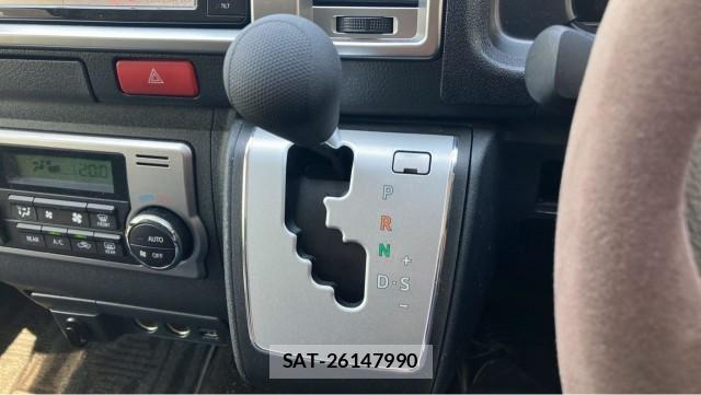 Toyota HIACE VAN 2023-01 8280593-14