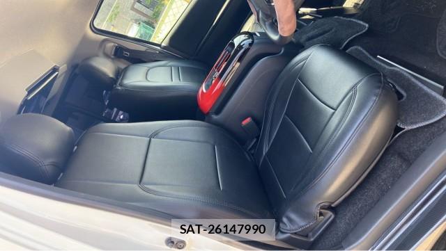 Toyota HIACE VAN 2023-01 8280593-5