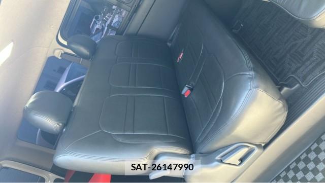 Toyota HIACE VAN 2023-01 8280593-6