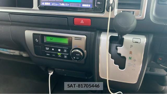 Toyota HIACE VAN 2020-01 8280652-14